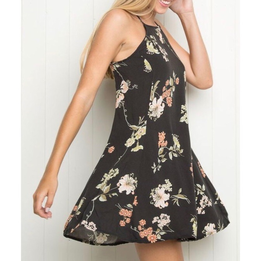 Brandy Melville // Abigail Dress